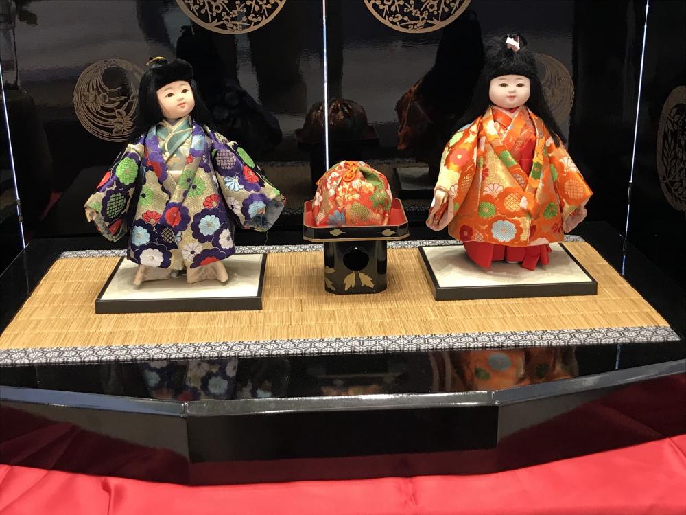 【藤沢SST】交流ホールにひな人形を飾っています！