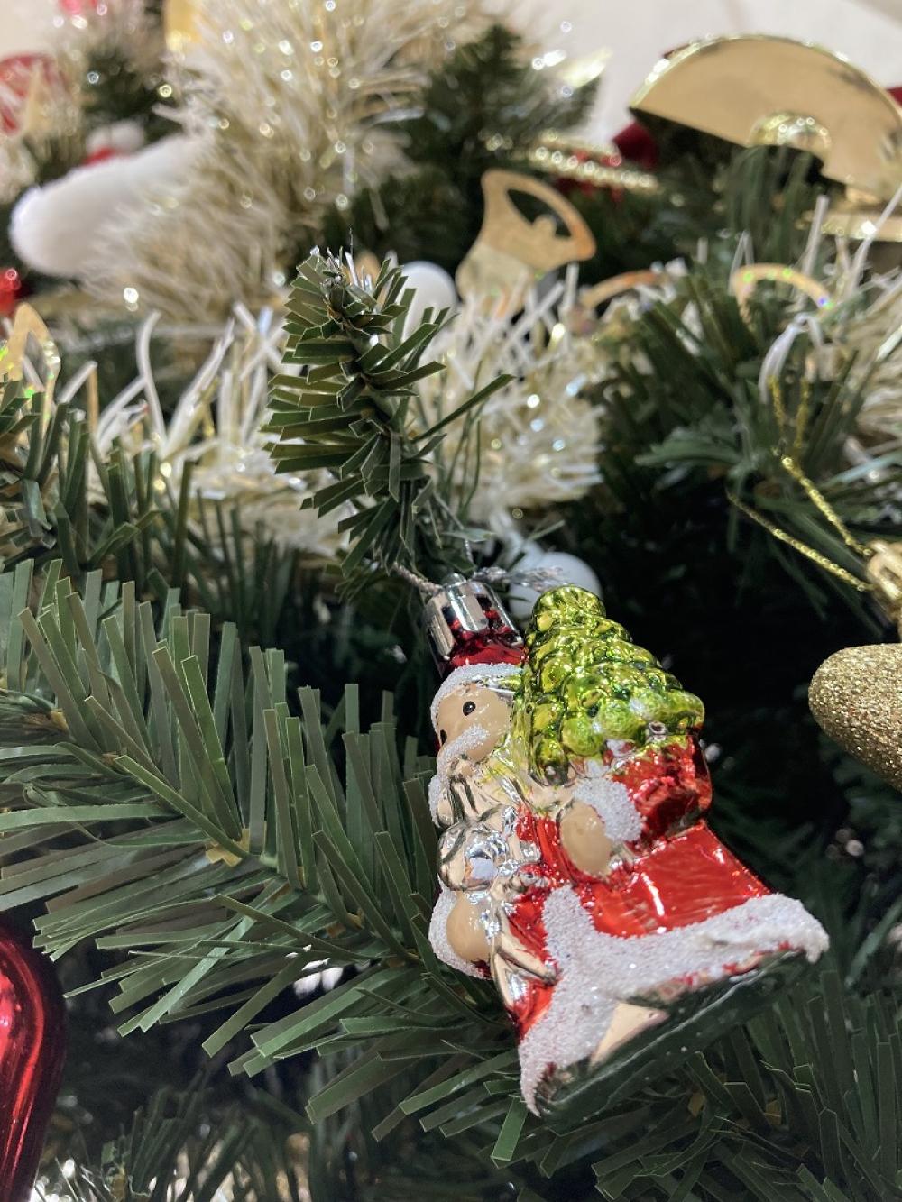 【川越南大塚】クリスマスツリーの飾り付けを行いました🎄